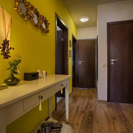 Apartman Royal Towers - 2bd Flat With Parking By Flat Mаnager Banszko